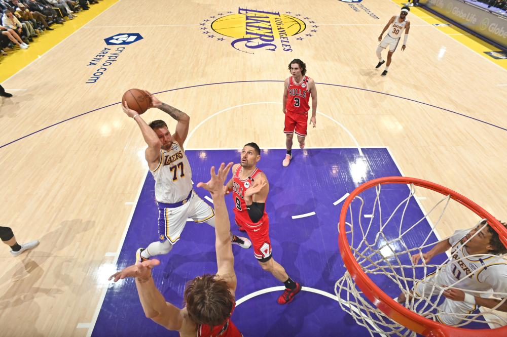 记者：梅西不希望拉波尔塔利用自己，因此回诺坎普没通知巴萨